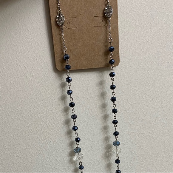 L: Navy Blue & Silver Necklace - Picture 4 of 8